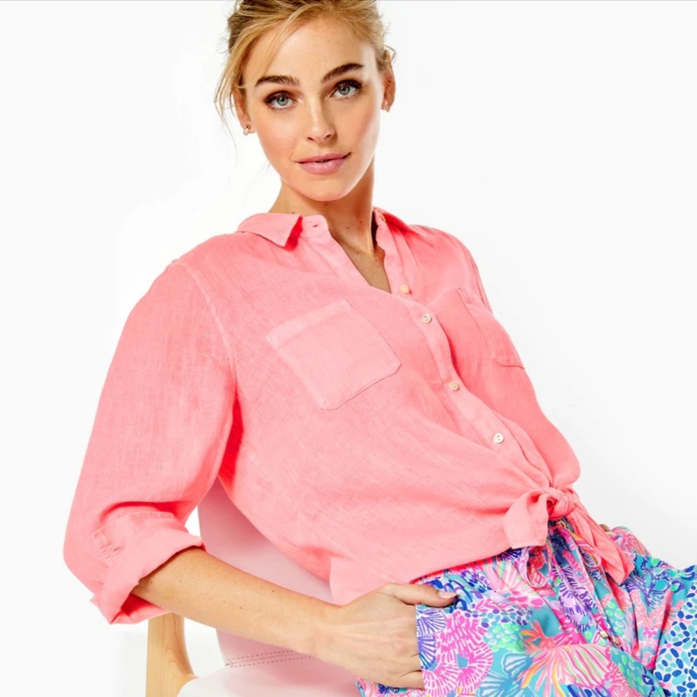 Lilly Pulitzer Sea View Button Down in Lillys Coral